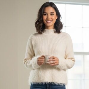 Anthropologie Moth Sz M White Fuzzy Hem Relaxed Knit Sweater